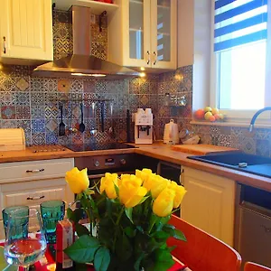 https://cracovia-panorama-east-apartment-vermelo.krakowhotelspoland.com